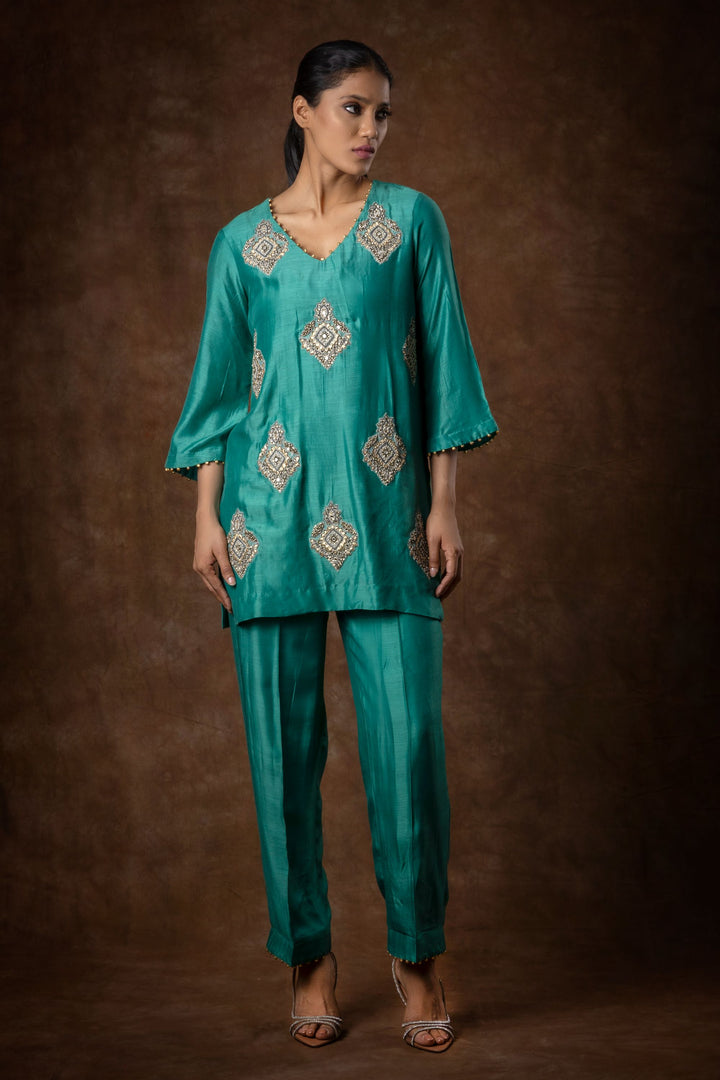 Yasmin Kurta & Pants Set