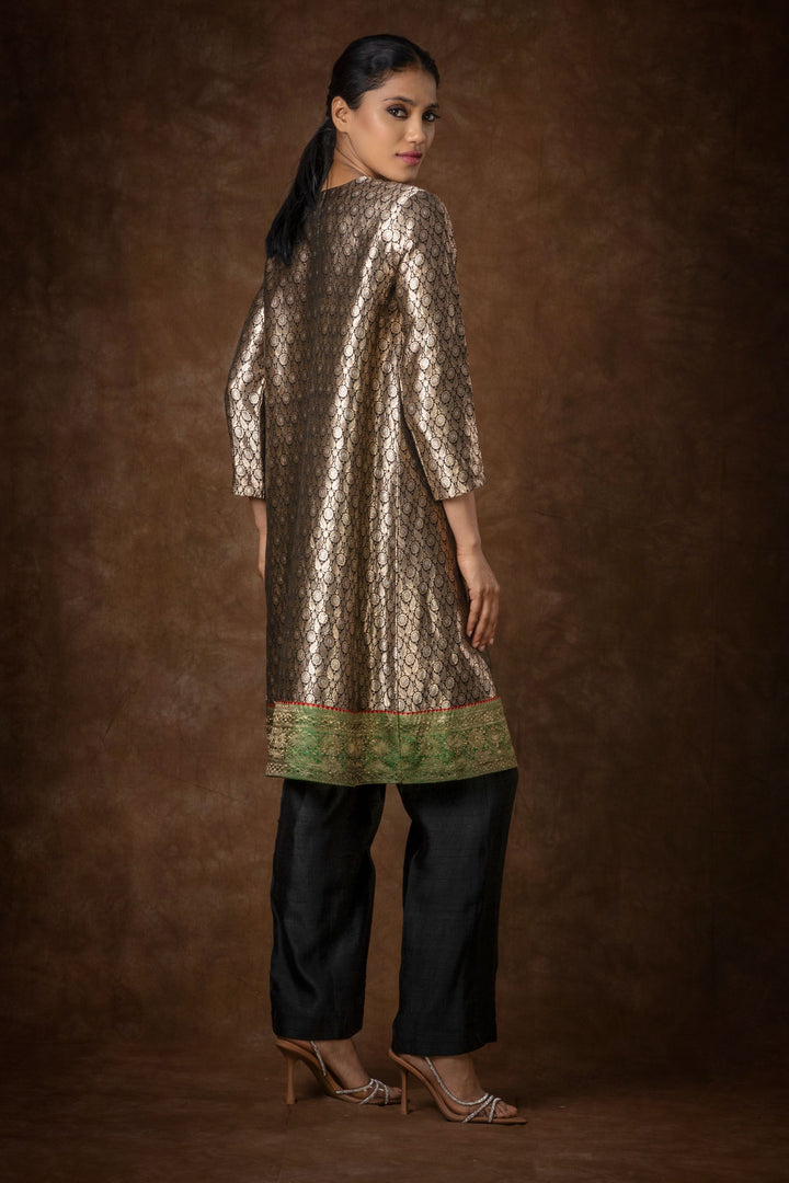 Varij Kurta & Pants Set